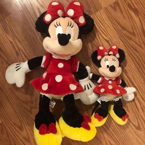 Mini Mouse stuffed animals